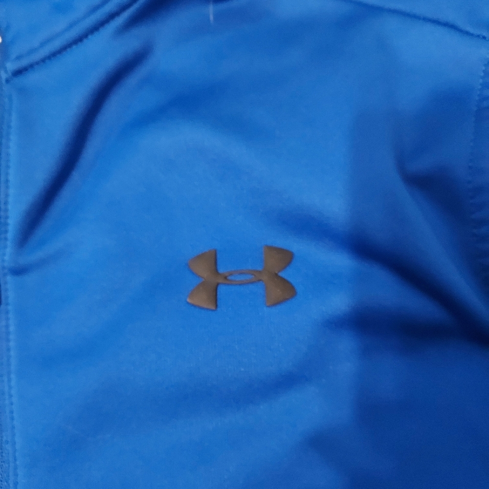 Underarmor 3/4 zip up - Picture 3 of 5